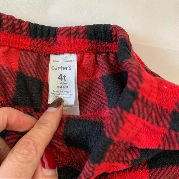4/$20 Christmas kid pyjamas Carter’s 4T - Picture 2 of 3
